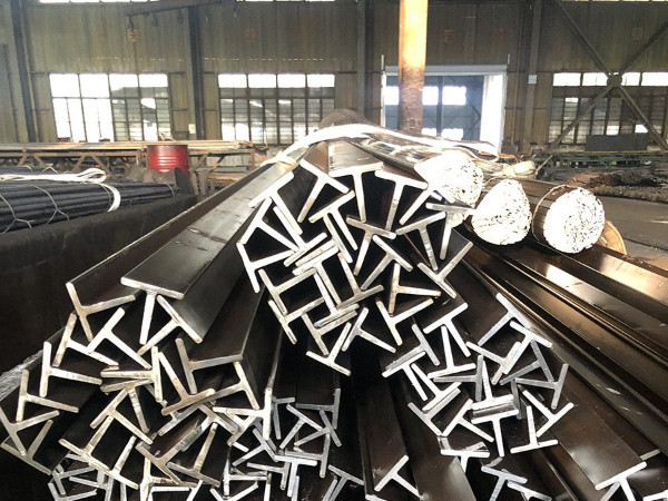 異型鋼不會(huì)出現(xiàn)生銹你知道嗎？