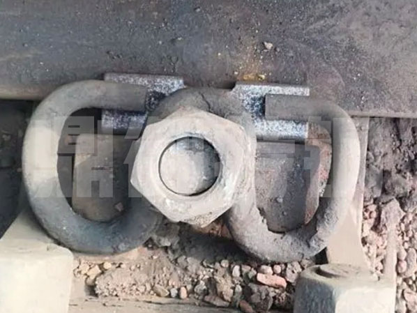 鼎御特鋼軌距塊 鼎御特鋼軌距塊